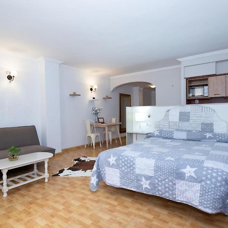 Unique Apartahotel 4-1 Torrevieja Esterno foto