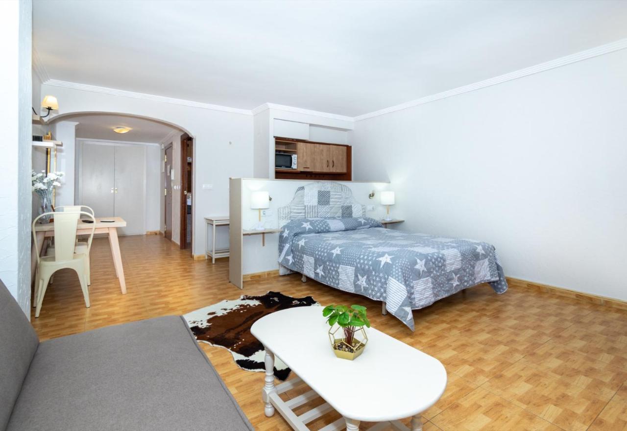 Unique Apartahotel 4-1 Torrevieja Esterno foto